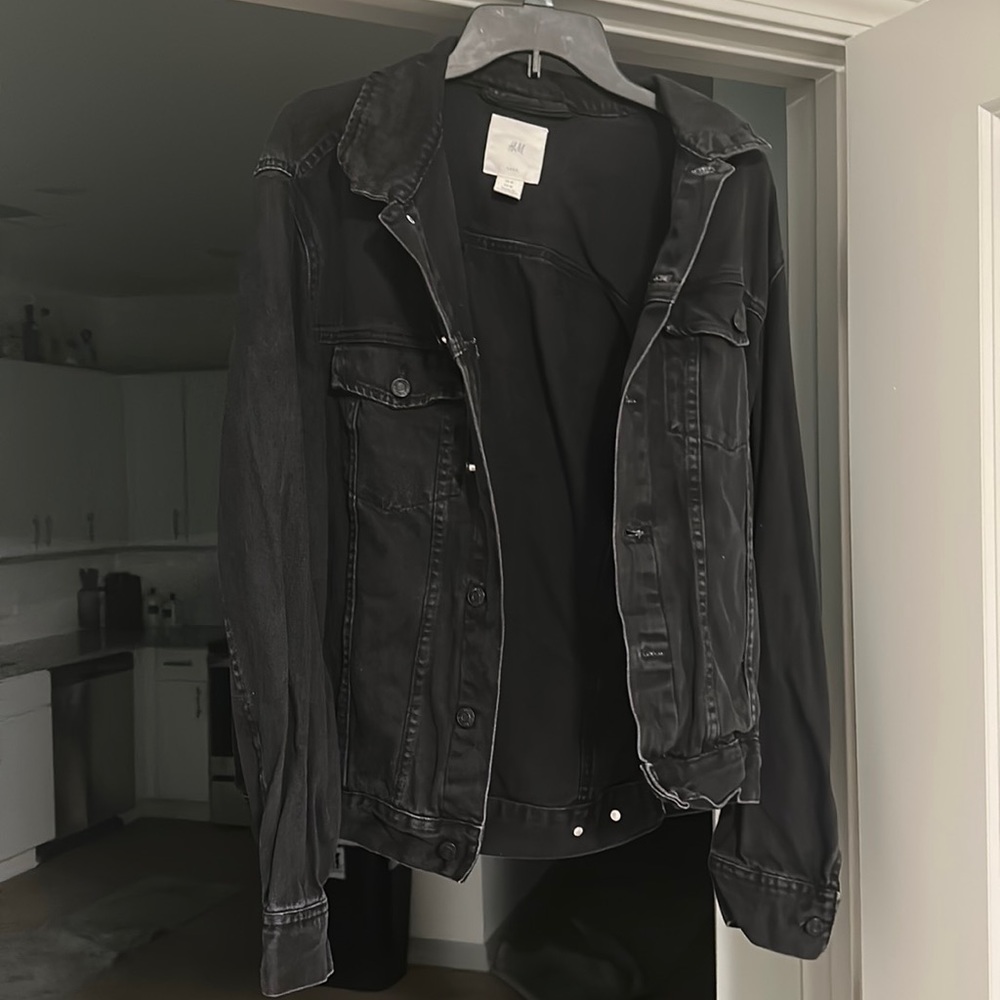 BLACK H&M JEAN JACKET